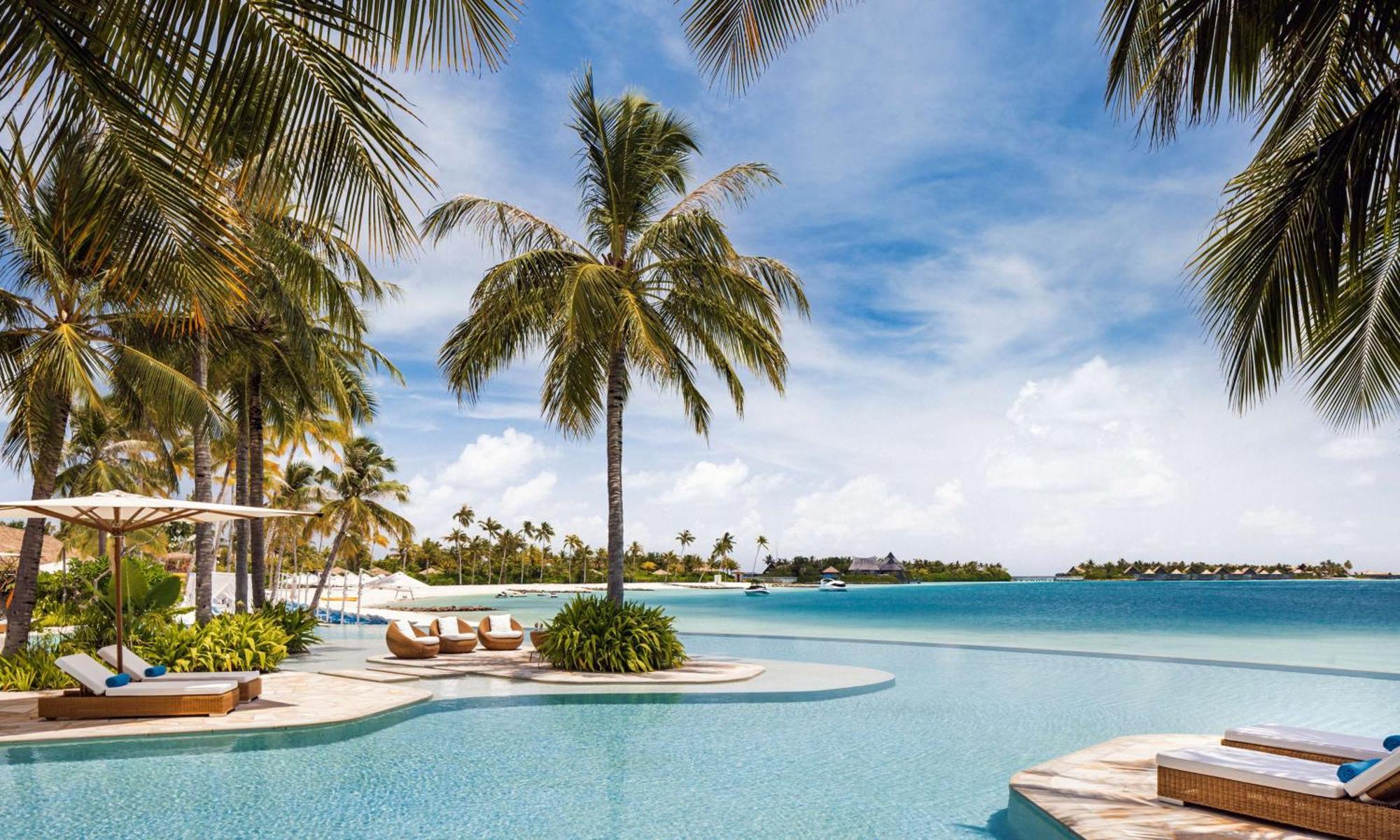 Waldorf Astoria Maldives Ithaafushi Resort 5*