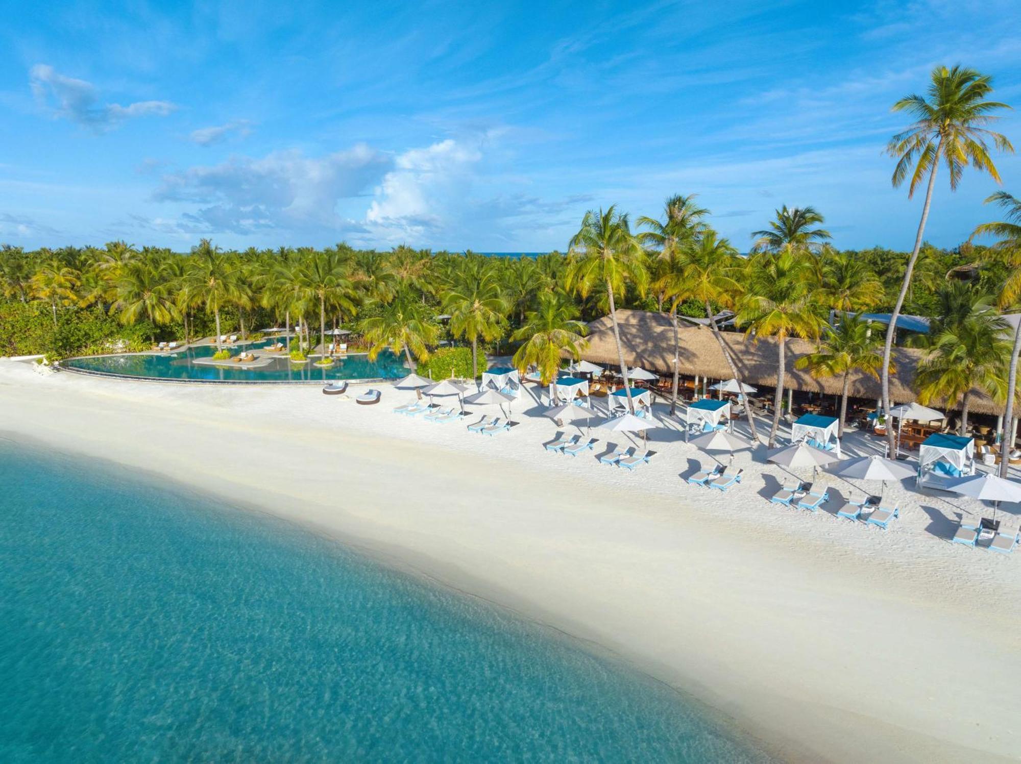 Waldorf Astoria Maldives Ithaafushi Resort 5*