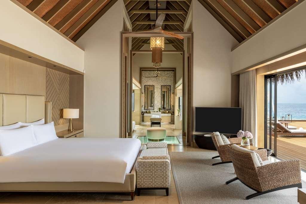 Waldorf Astoria Maldives Ithaafushi Resort 5*